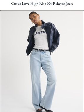 Abercrombie & Fitch High-Rise Relaxed Jeans - Light Blue
